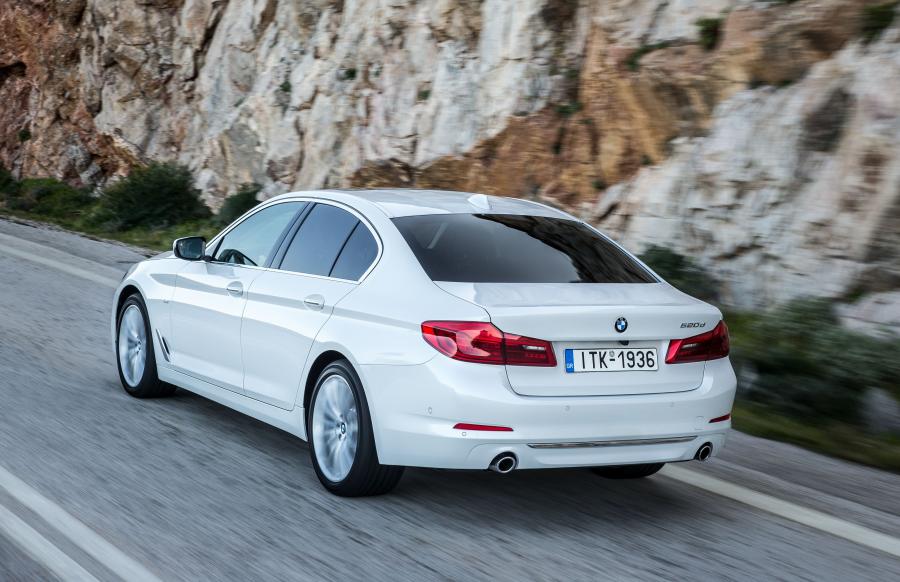  BMW 520d Sedan Luxury Line 2017 года  (WW) (фото 21 из 42)
